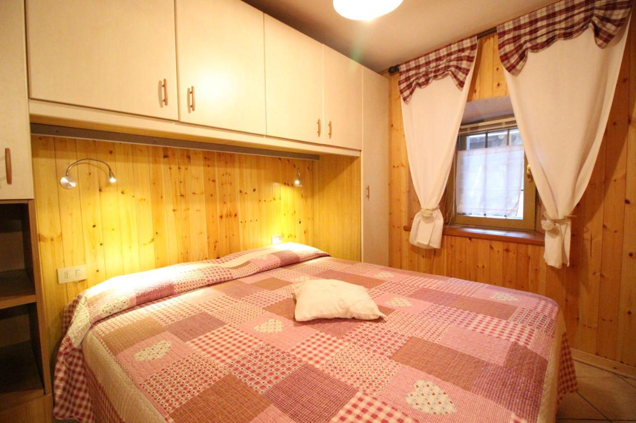 L'Ermellino Bilocale In Centro - Affitti Brevi Italia Apartment Brusson Exterior foto
